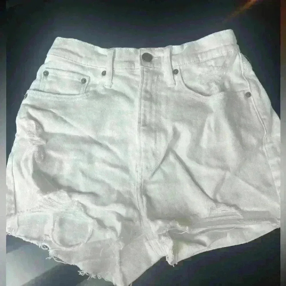 Abercrombie & Fitch white curve love frayed him high-rise denim shorts festival